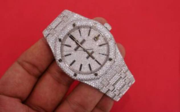 Lil Lano Iced Out Uhr